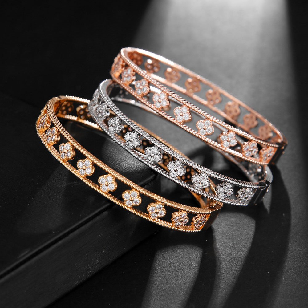 Cubic Botany Flower Zirconia Bangle Bracelet Cubic Botany Flower Zirconia Bangle Bracelet